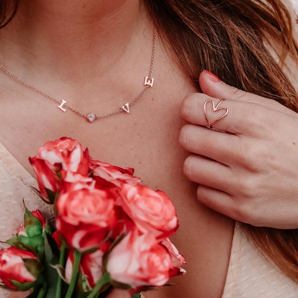 PURA VIDA February 2020 Jewelry Club - LOVE Set